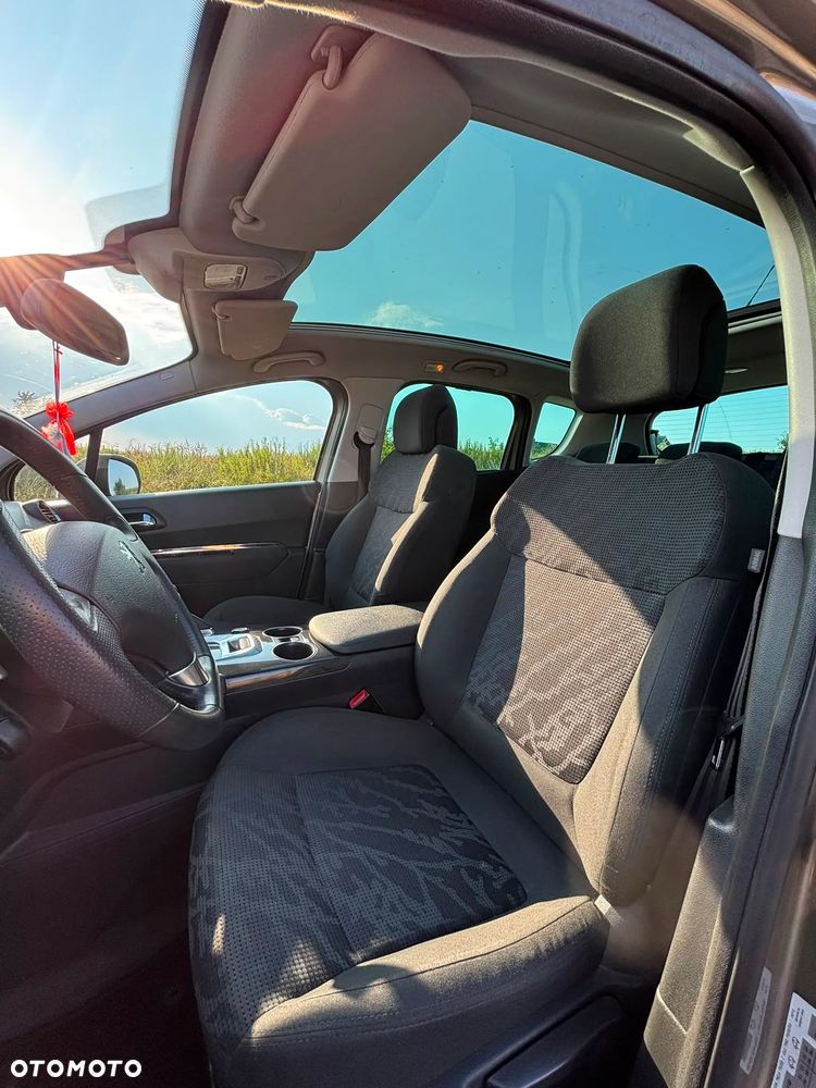 Peugeot 3008 1.6 HDi Premium - 7