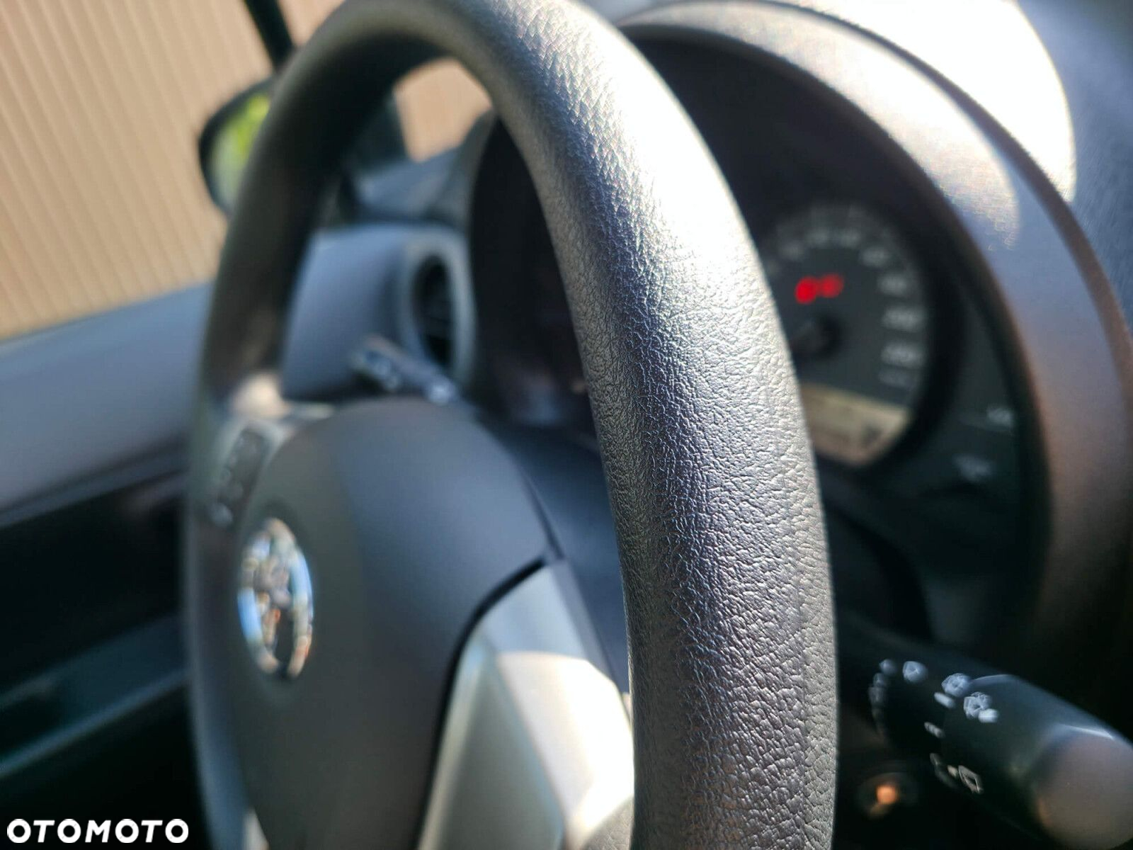 Toyota Yaris - 12