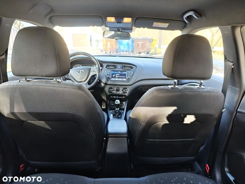 Hyundai i20 1.4 Premium - 23