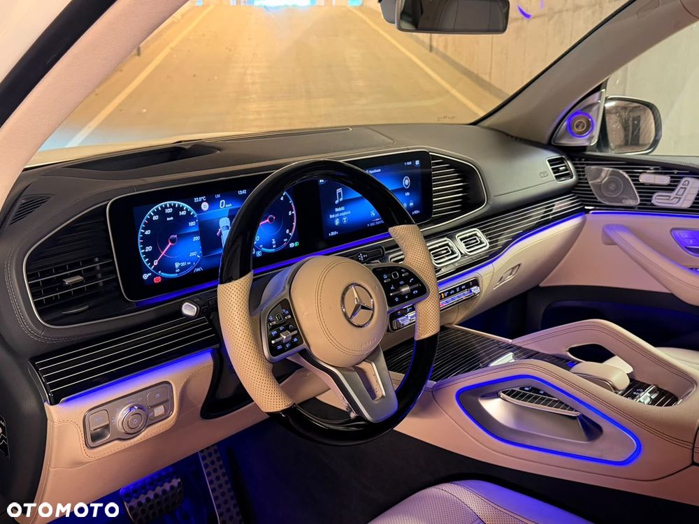 Mercedes-Benz GLS - 10