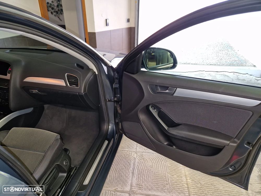 Audi A4 2.0 TDI Sport - 25