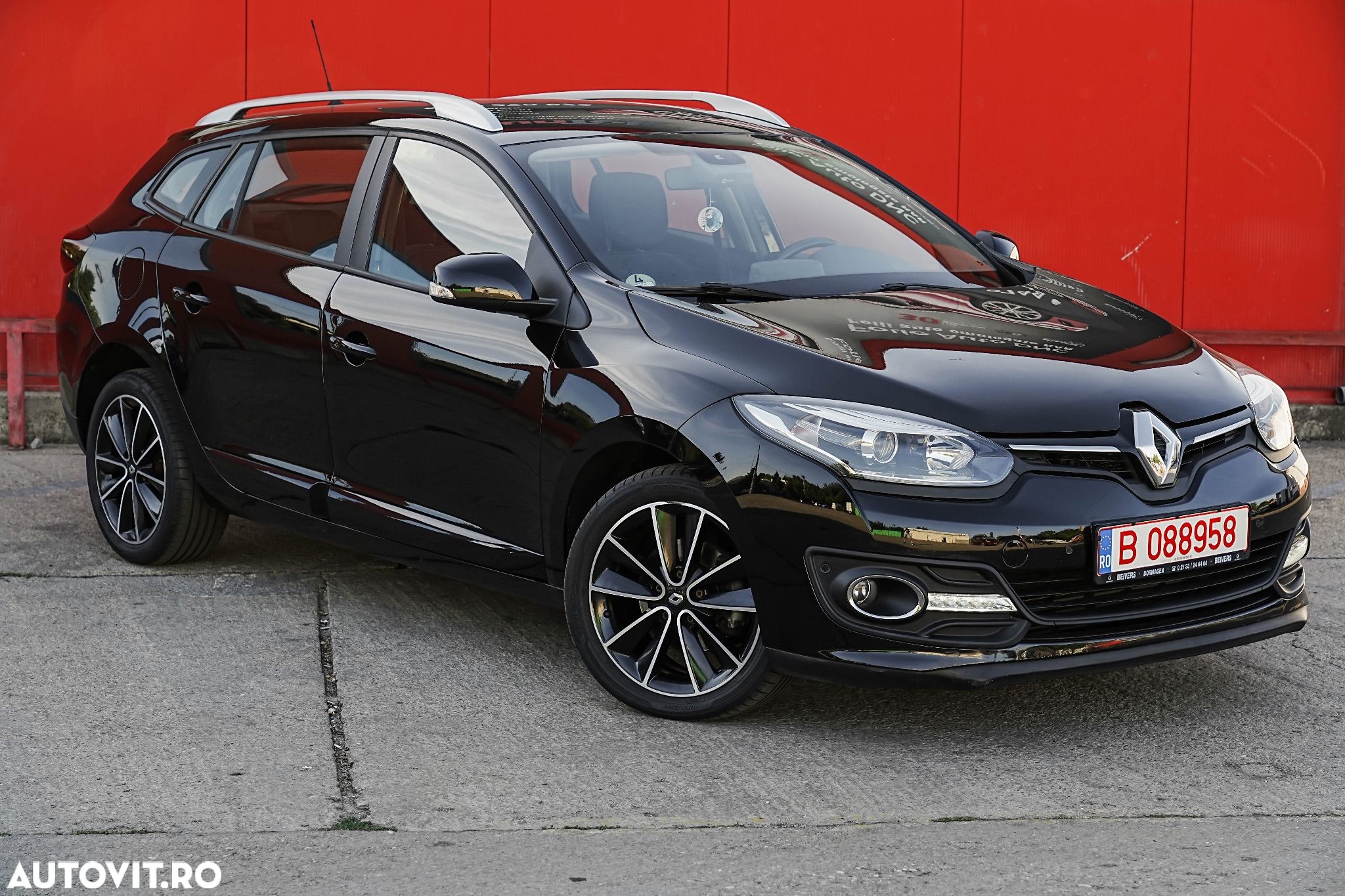 Renault Megane Grandtour ENERGY TCe 115 Start & Stop Authentique - 1