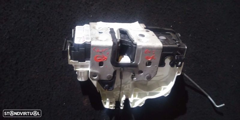 Fecho Da Porta Frente Dto Dodge Journey - 5