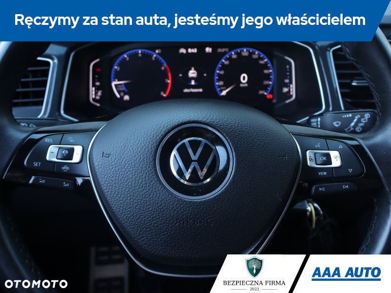 Volkswagen T-Roc - 17