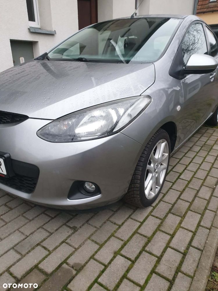 Mazda 2 - 10
