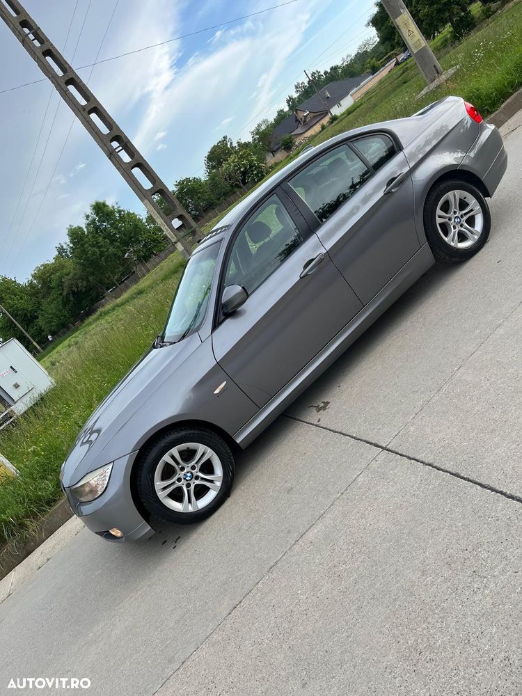 BMW Seria 3 318d - 11