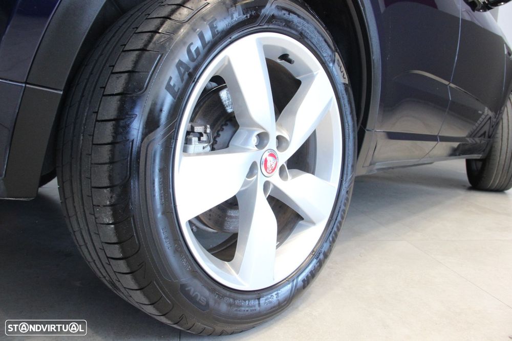 Jaguar E-Pace 1.5 P300e R-Dynamic SE AWD Aut. - 6