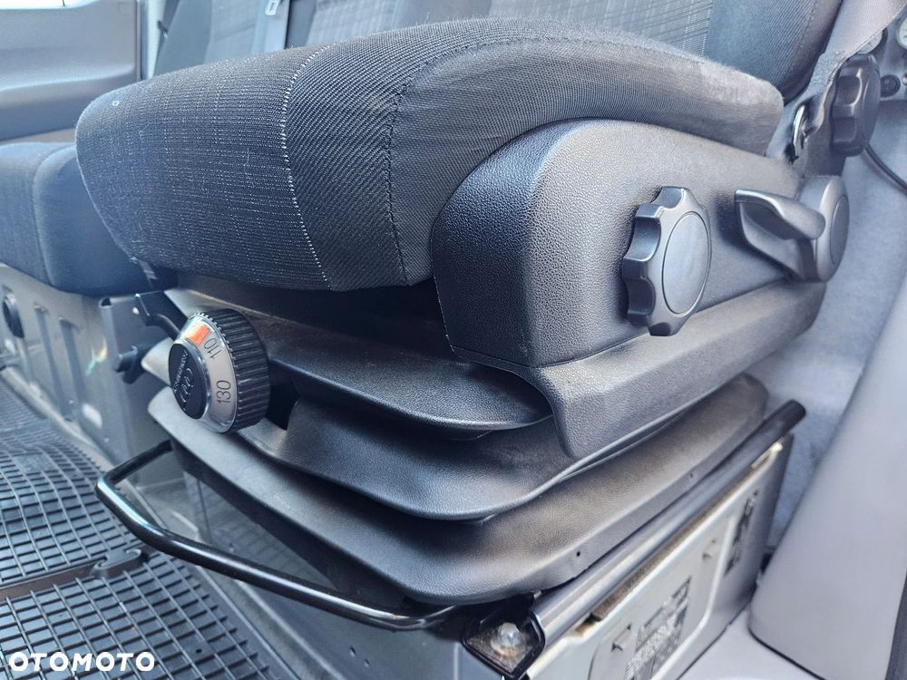 Mercedes-Benz Sprinter 319 CDI 7G-Tronic - 21