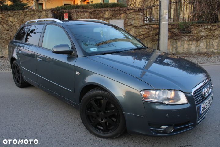 Audi A4 Limousine - 13