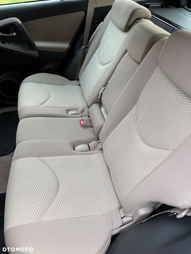 Toyota RAV4 2.0 VVT-i Premium - 14