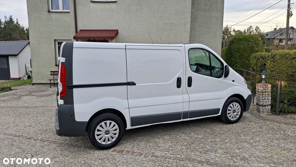Opel VIVARO - 18