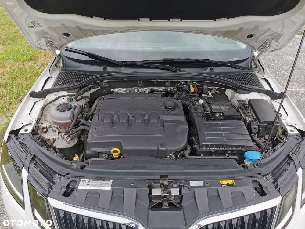 Skoda Octavia 2.0 TDI SCR Style DSG - 29