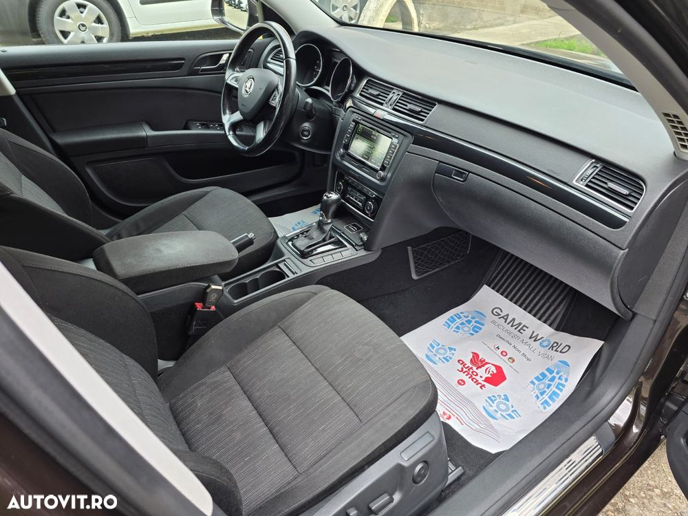 Skoda Superb 2.0 TDI 4X4 Elegance - 21