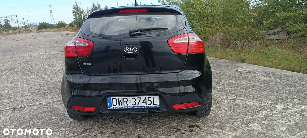 Kia Rio 1.2 Business Line - 6