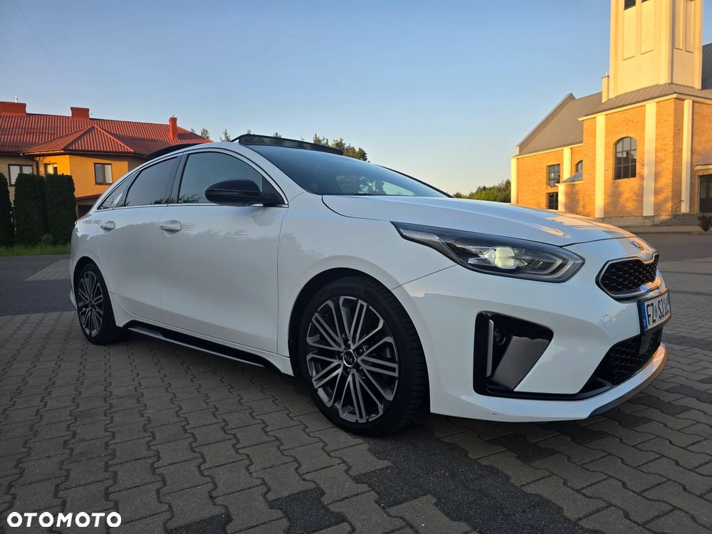 Kia ProCeed 1.5 T-GDI DCT7 OPF GT LINE - 4