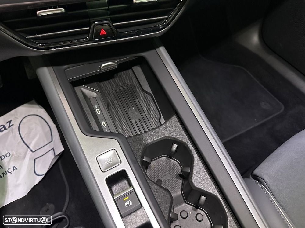 VW Passat Variant - 9