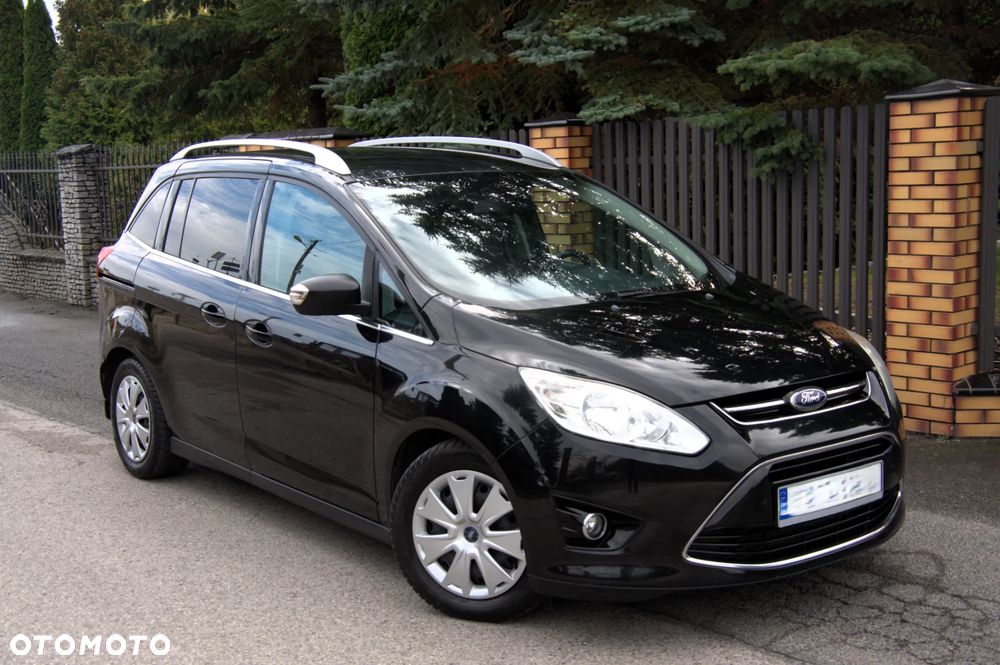 Ford Grand C-MAX - 11