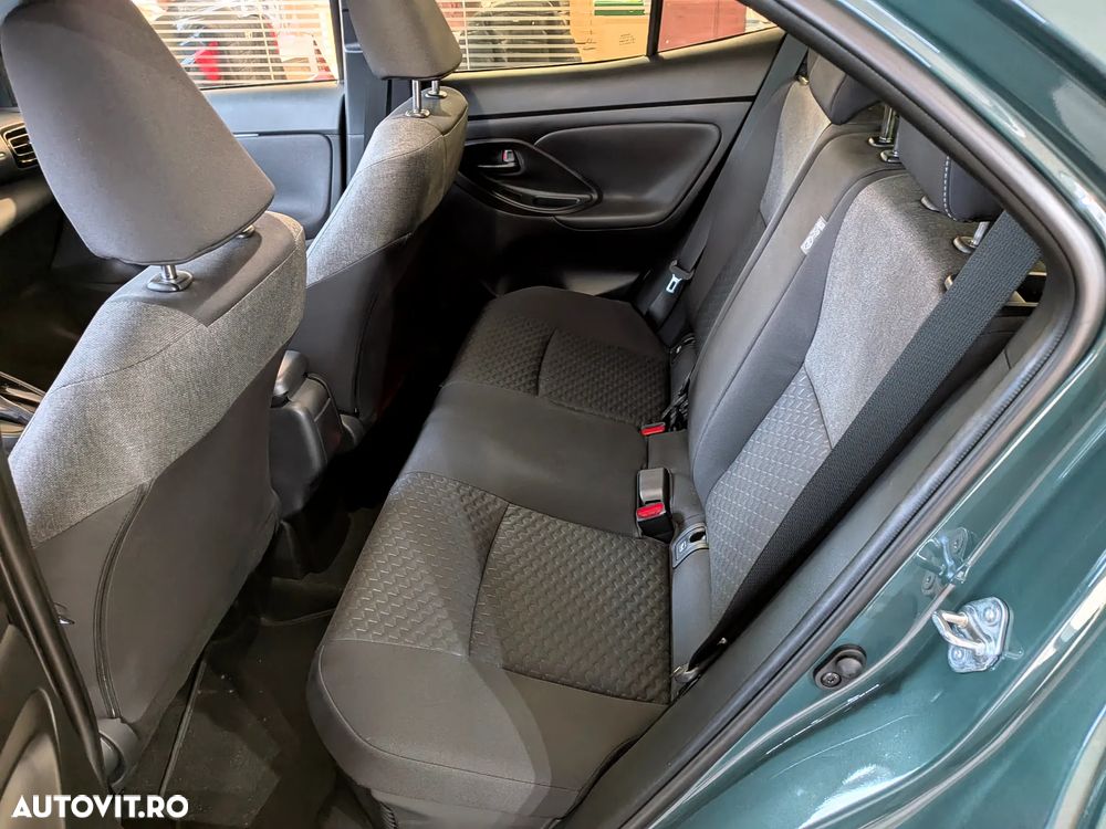 Toyota Yaris Cross 1.5 VVT-i HSD 116 4x2 HEV Dynamic - 9