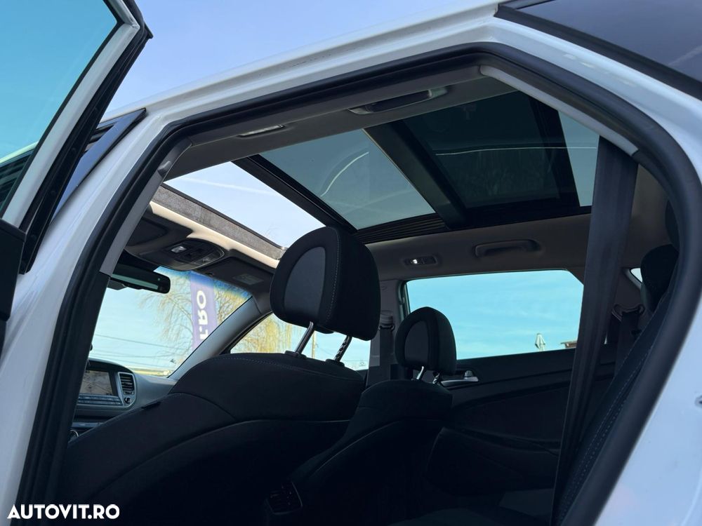 Hyundai Tucson 2.0 CRDI 2WD Style - 9