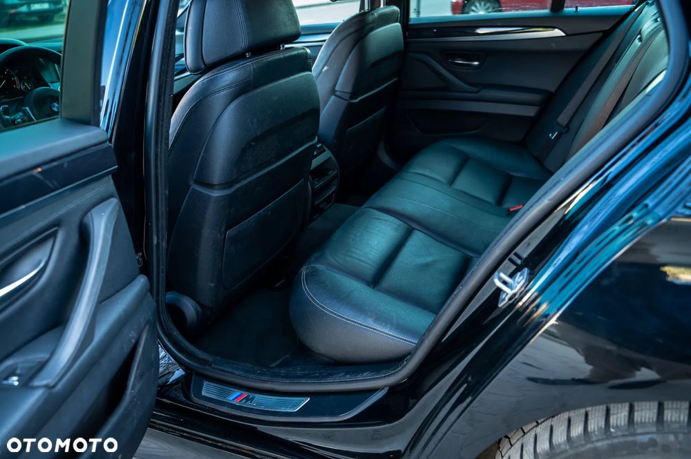 BMW Seria 5 520d xDrive Luxury Line - 12