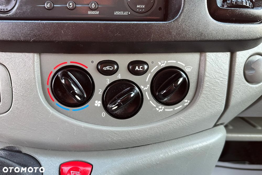 Renault Trafic II L2H1 - 25