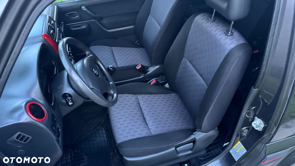 Suzuki Jimny - 11