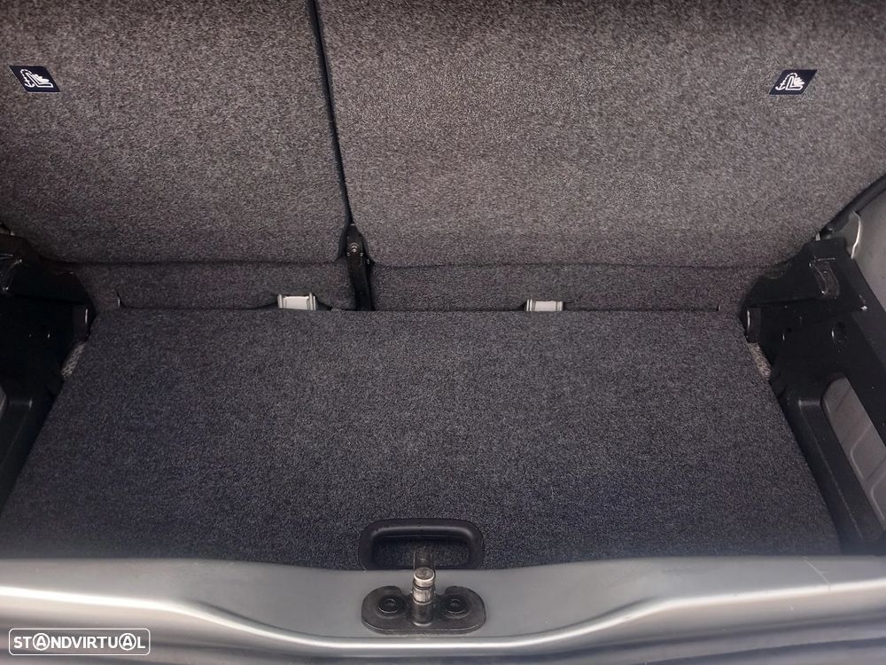 VW Up! 1.0 Move R-Line - 18