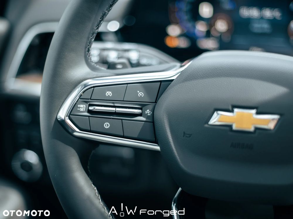 Chevrolet Tahoe - 20