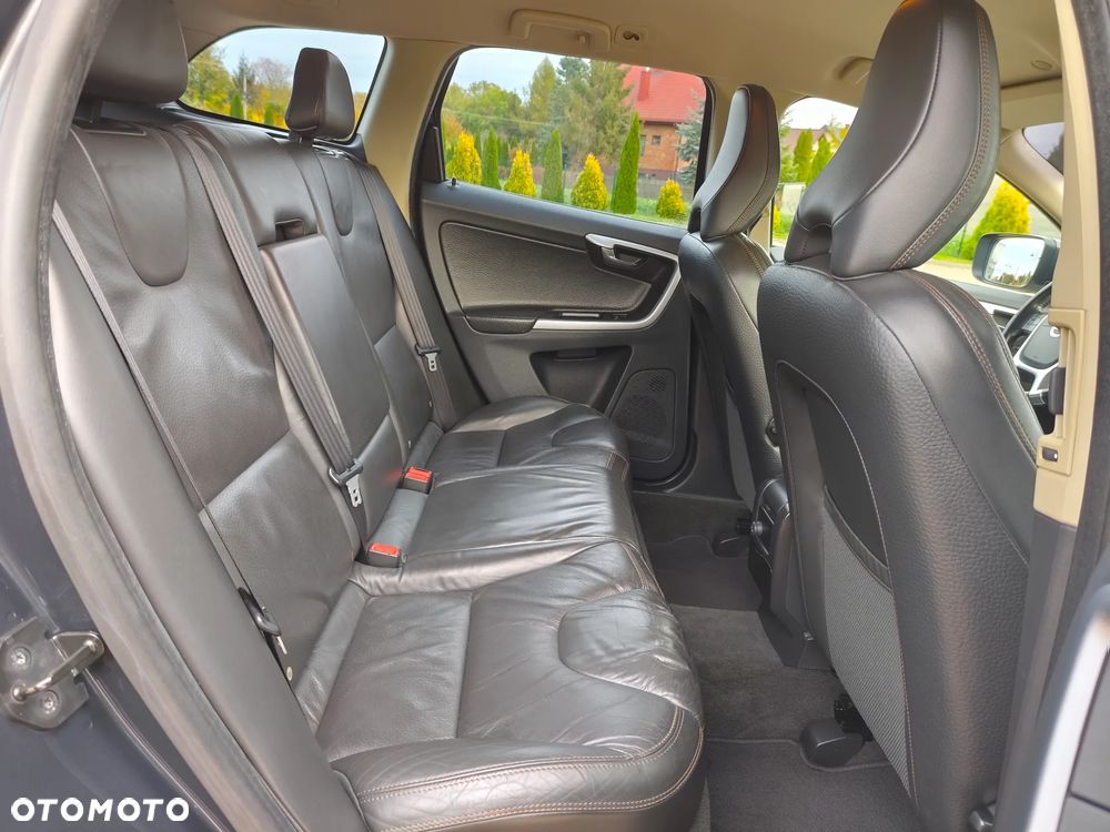Volvo XC 60 D3 Summum - 19