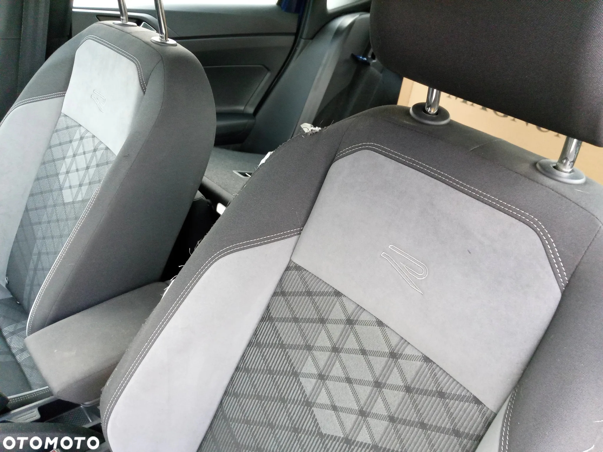 Volkswagen Polo 1.0 TSI R-Line DSG - 8