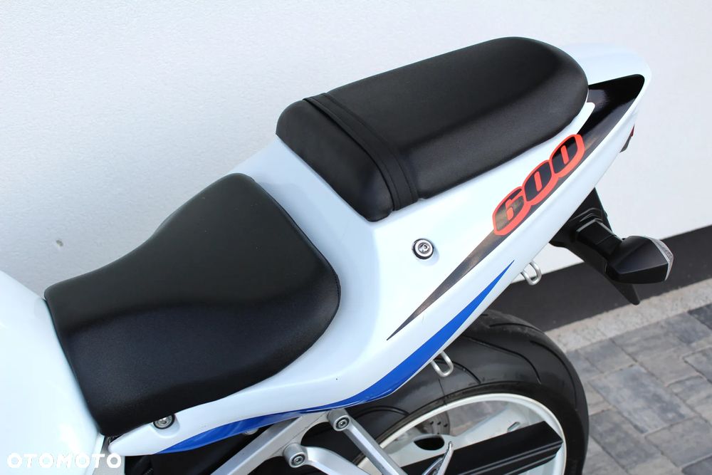 Suzuki GSX-R - 19