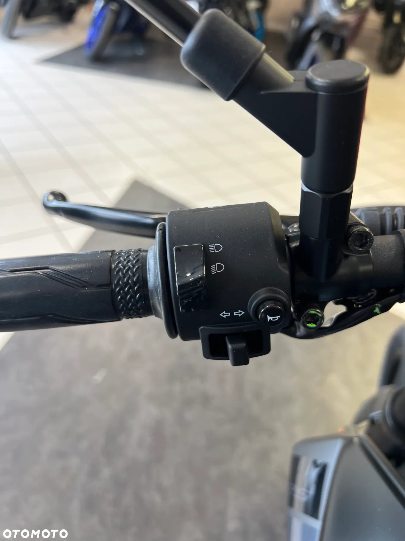 Yamaha MT - 19