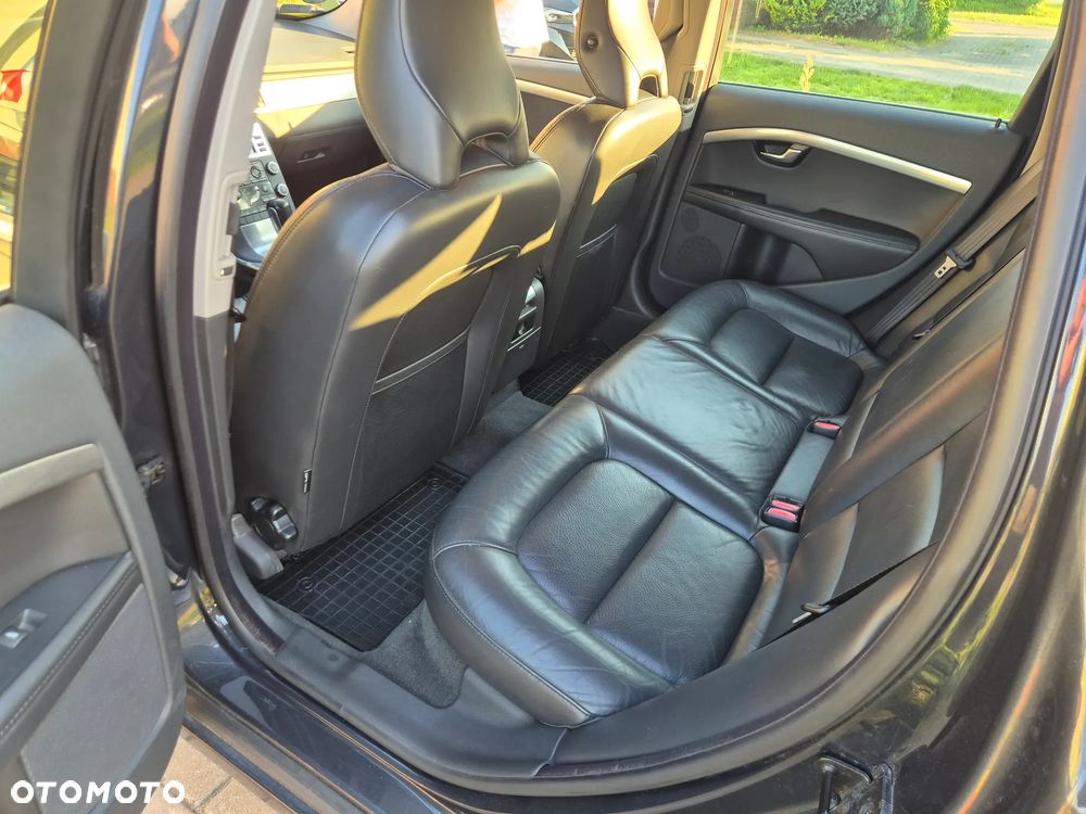 Volvo V70 D5 AWD Summum - 7