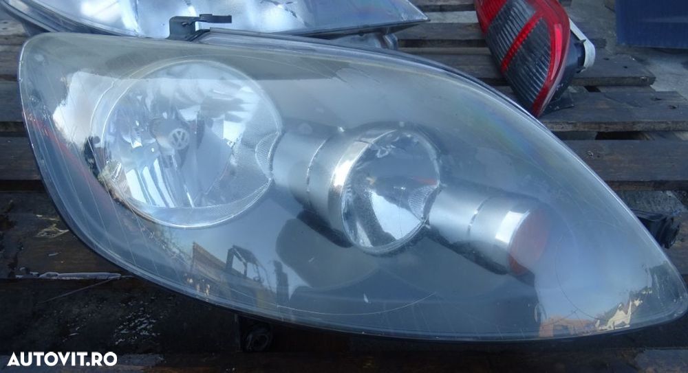 Far dreapta Volkswagen Golf 5 plus din 2006 volan pe stanga - 1
