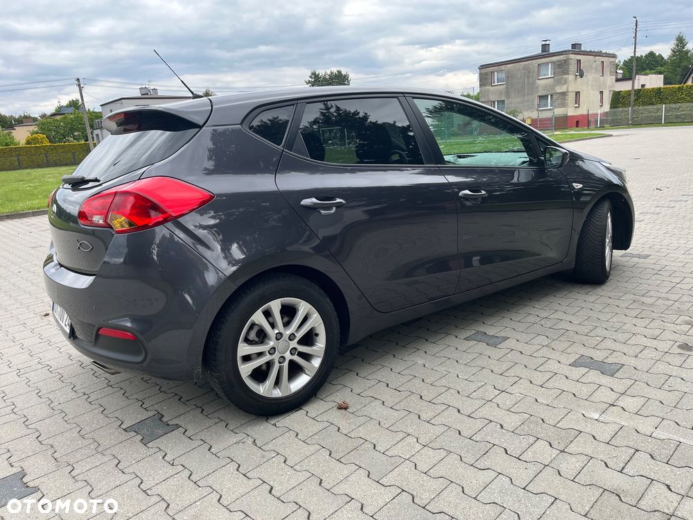 Kia Ceed 1.6 GDI Vision - 3