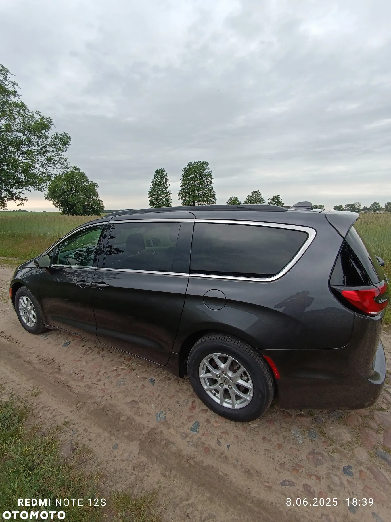 Chrysler Pacifica - 6