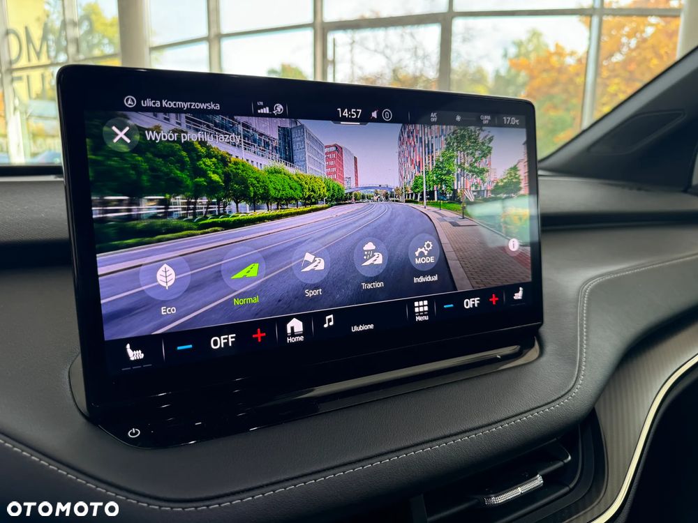 Skoda Enyaq 80x 82kWh Sportline Advanced - 32