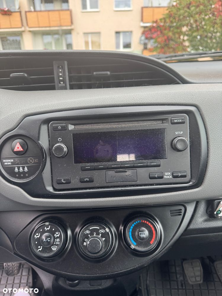 Toyota Yaris 1.0 Active - 8
