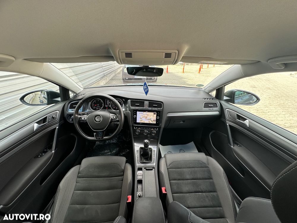 Volkswagen Golf 1.6 TDI Highline - 13