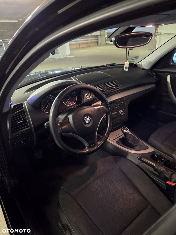 BMW Seria 1 118d DPF - 5