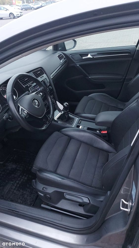 Volkswagen Golf 1.6 TDI Comfortline - 4