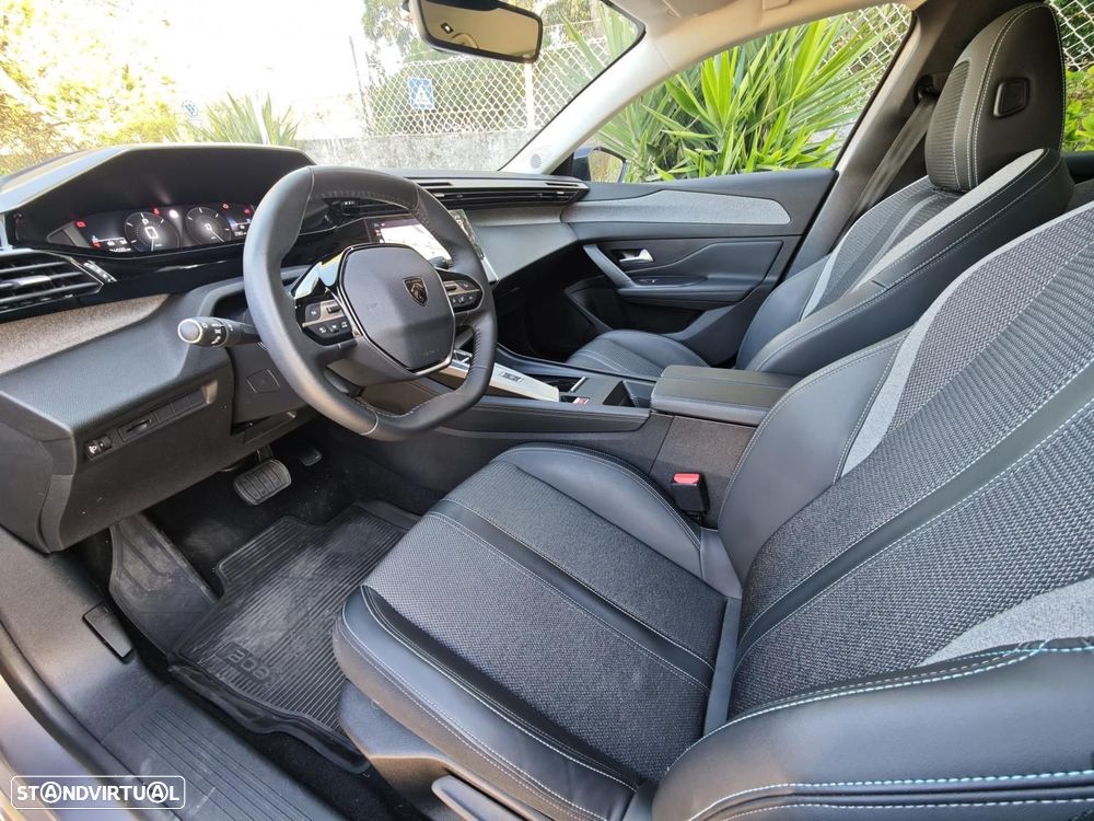 Peugeot 308 1.5 BlueHDi Allure EAT8 - 26