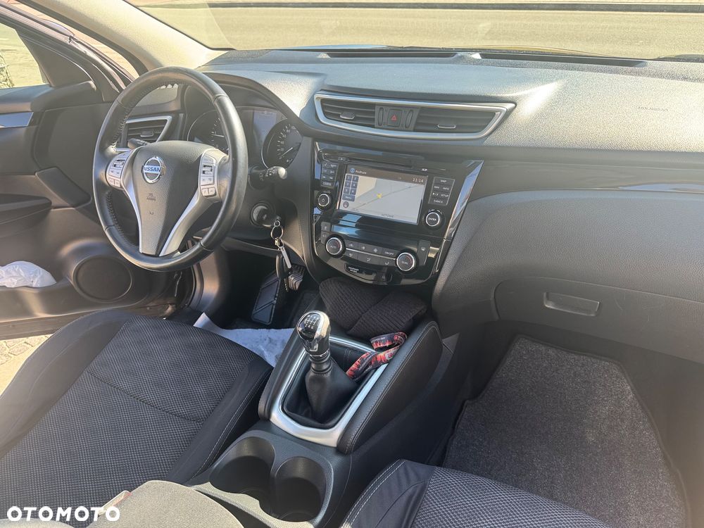 Nissan Qashqai 1.6 dCi 4 x 4 DPF Start/Stop acenta - 24