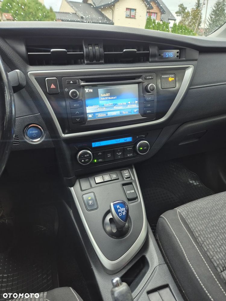 Toyota Auris 1.8 HSD Luna - 18