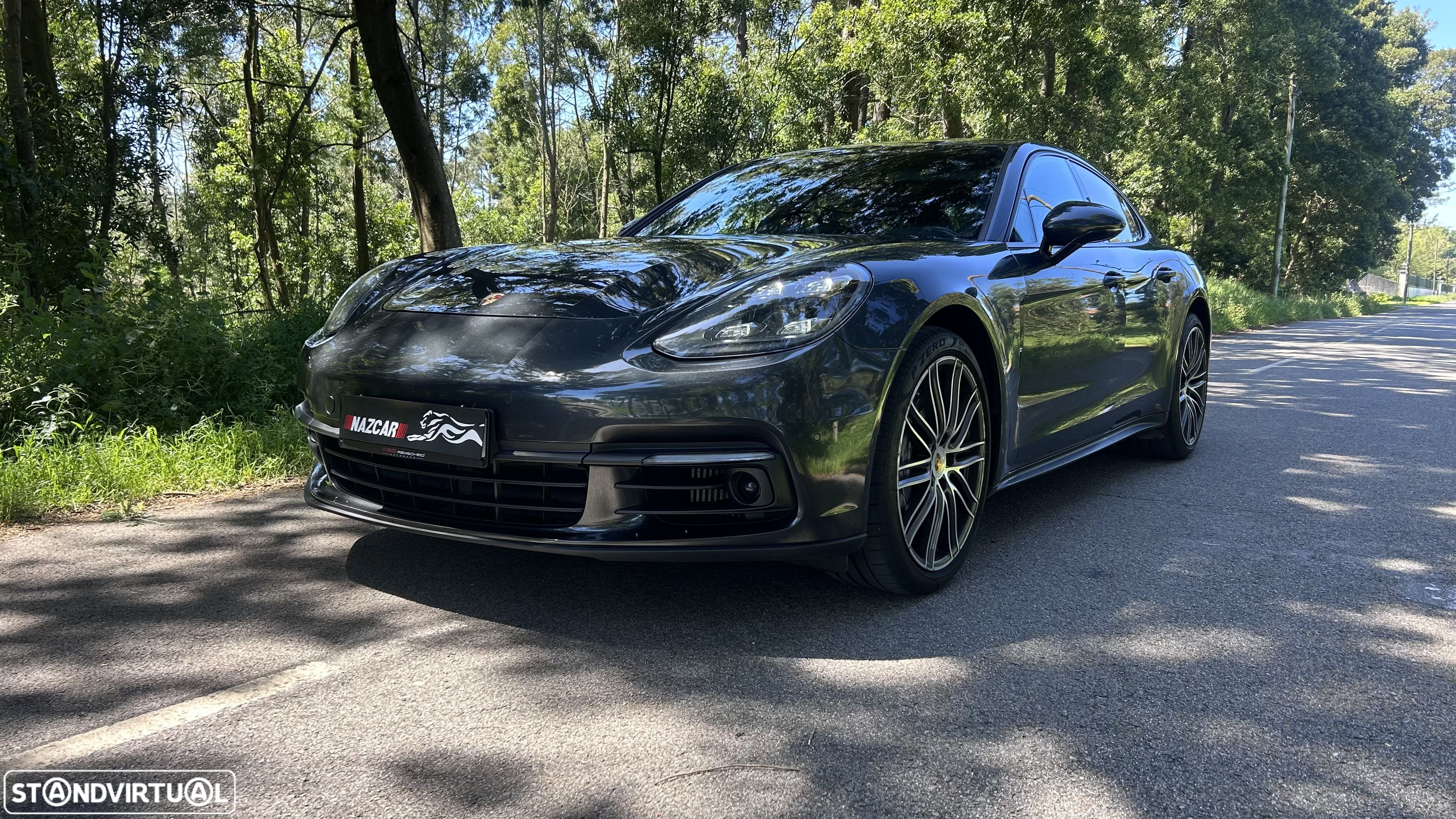 Porsche Panamera 4 E-Hybrid - 1