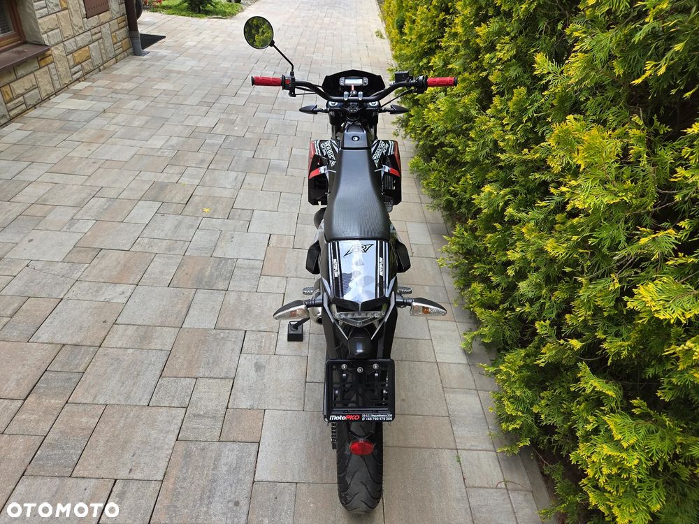 Aprilia SX - 10