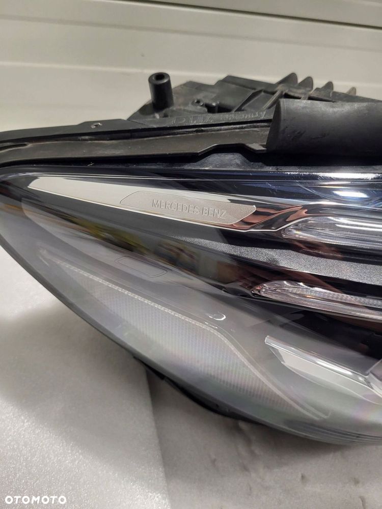 mercedes-benz b klasa w247 performance led przód strona prawa a2479062603 - 3
