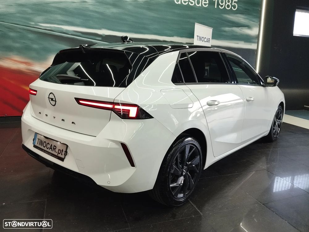 Opel Astra 1.2 T GS - 5