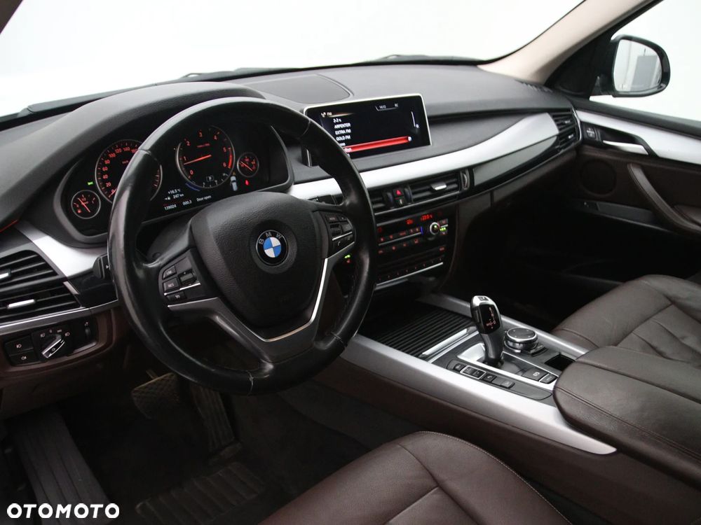 BMW X5 xDrive30d - 16