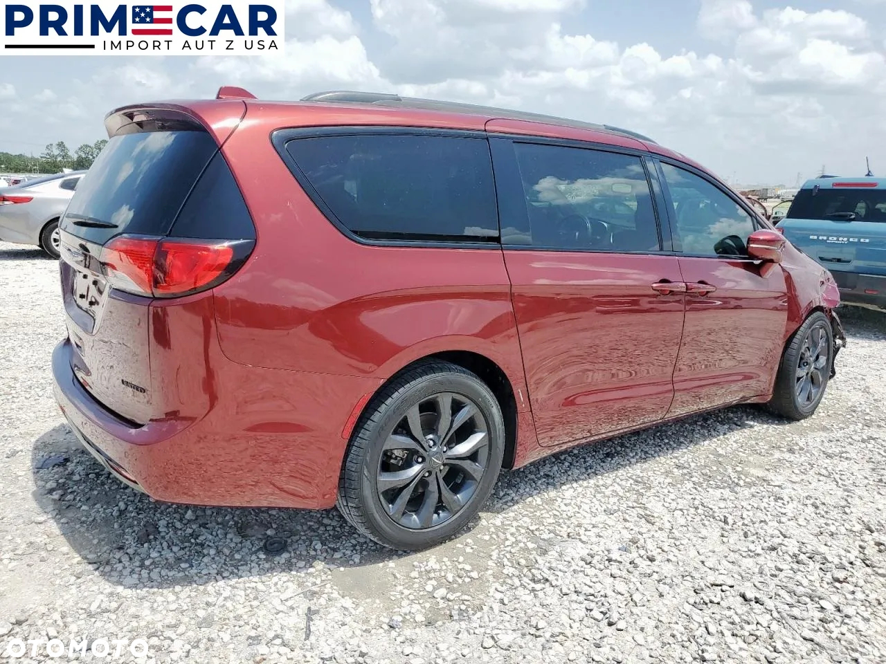 Chrysler Pacifica - 3